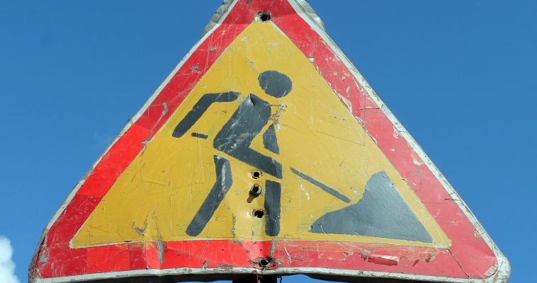 В Магнитогорске проходит ревизия дорожных знаков