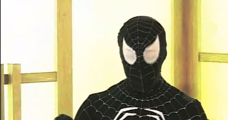 «Человек паук» напал на сторожа свалки в Челябинской области