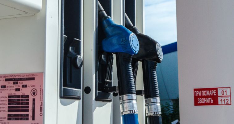 В правительстве пытаются не допустить роста цен на бензин