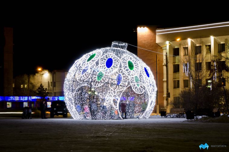 Пять новогодних светодиодных фигур украсят город