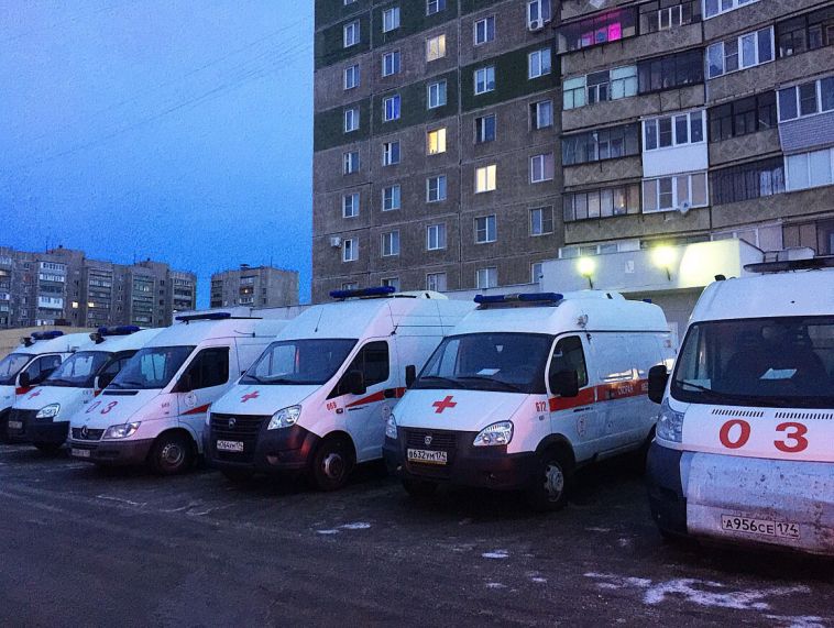 «Поздравили с наступающим Новым годом»: представители Минздрава побывали на Станции скорой помощи в Магнитогорске