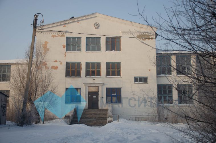 В Магнитогорске на продажу выставили здание бывшего техникума