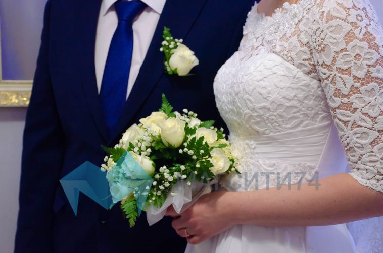 Иностранец вступил в фиктивный брак с жительницей Магнитогорска