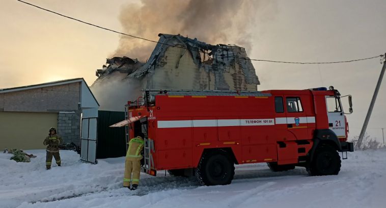 После крупного пожара в Агаповке от ожогов скончался мужчина