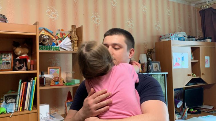 Общественники просят не разлучать с братом семилетнюю девочку из Магнитогорска