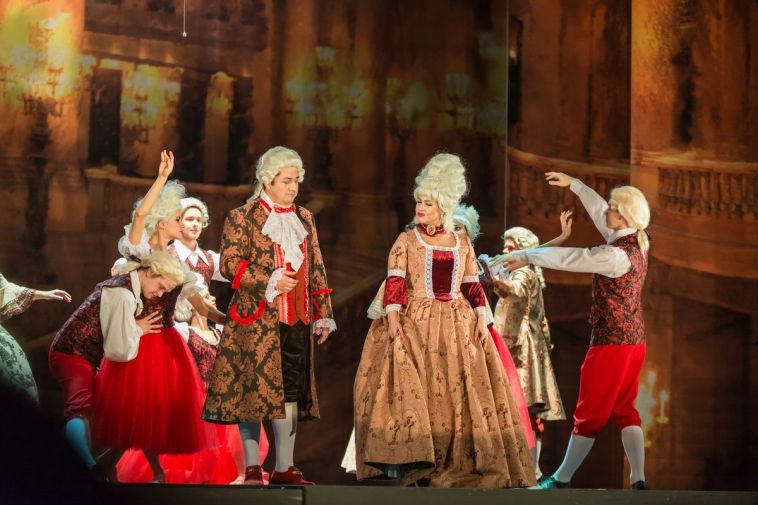 В Магнитогорском оперном театре открывается новый сезон