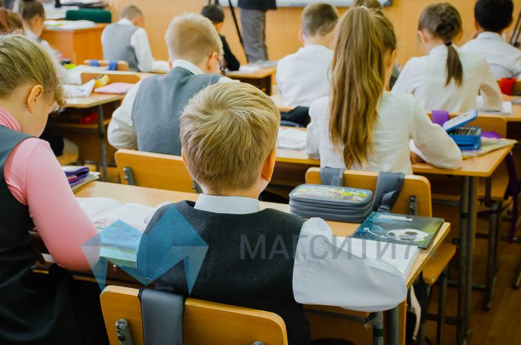 Ждёт ли ли школьников Челябинской области дистант? Об этом рассказали в Роспотребнадзоре