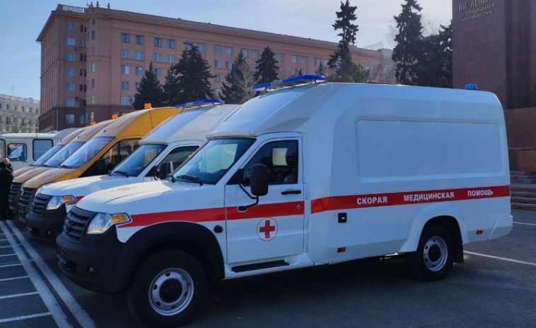 Автопарк больницы Агаповки пополнился двумя машина скорой