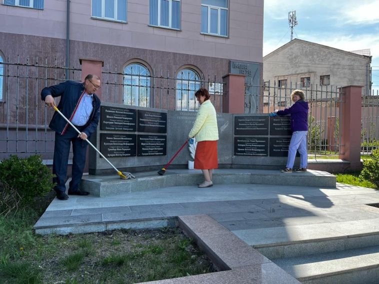 В Магнитогорске ветераны органов внутренних дел поучаствовали в субботнике