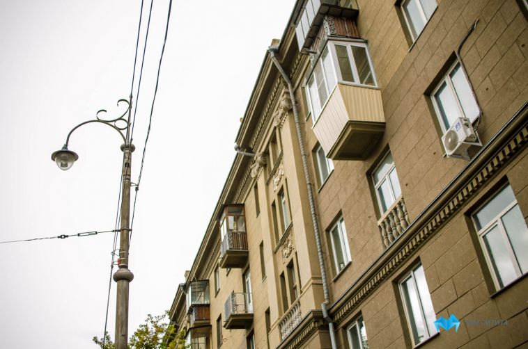 В Магнитогорске собственника квартиры накажут после падения глыбы льда на малыша