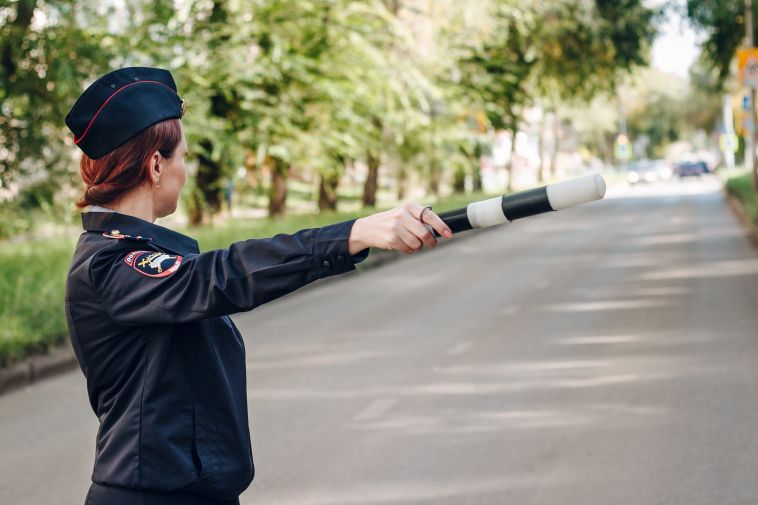 В Магнитогорске выявили 13 водителей громких транспортных средств