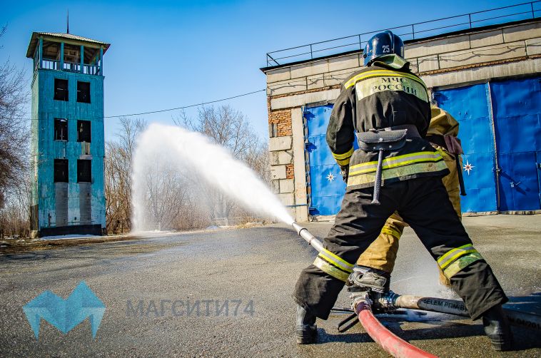 Магнитогорские огнеборцы заняли призовые места в турнире по функциональному многоборью «Сильнейший пожарный - 2023»
