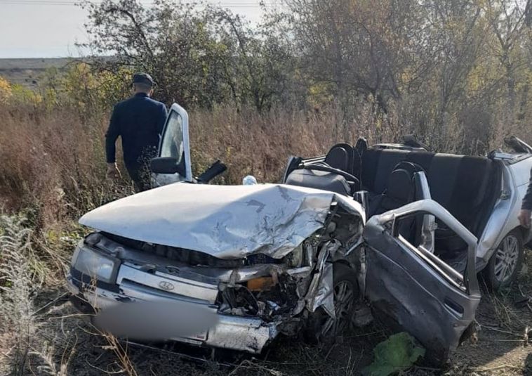 Зажало со всех сторон: в ДТП под Магнитогорском серьезно пострадал водитель