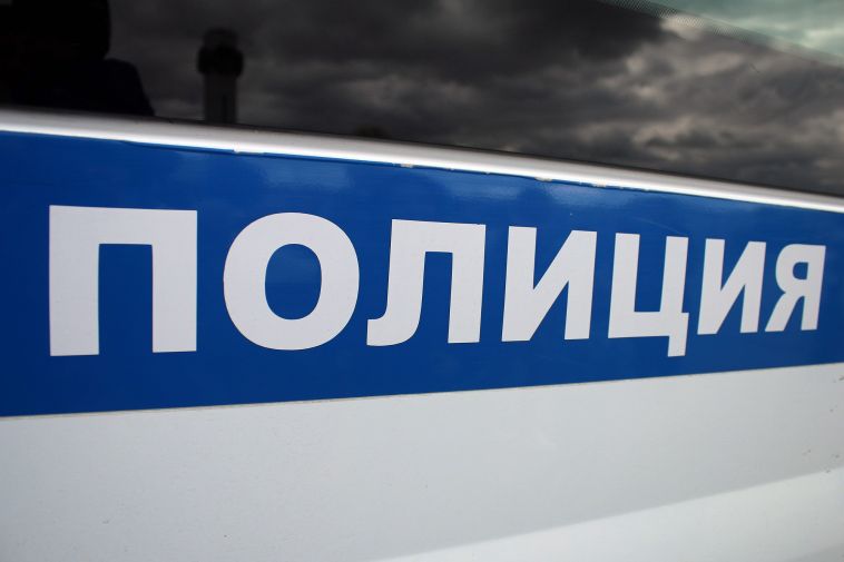 Магнитогорские полицейские задержали мужчину, который угнал авто с пассажиром