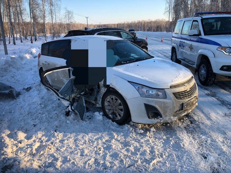 Автомобиль занесло: на южноуральской трассе произошло смертельное ДТП