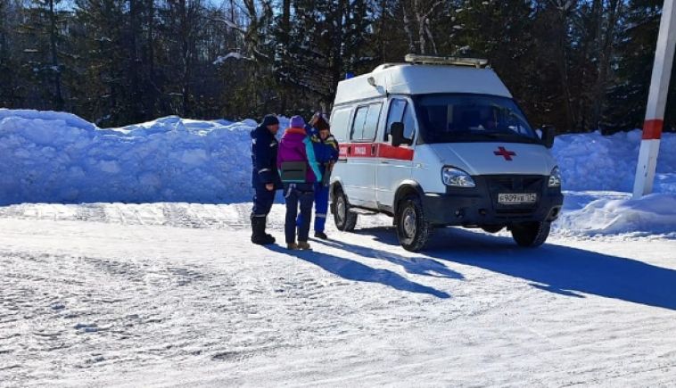 В «Тагане» одной из туристок потребовалась помощь спасателей и медиков