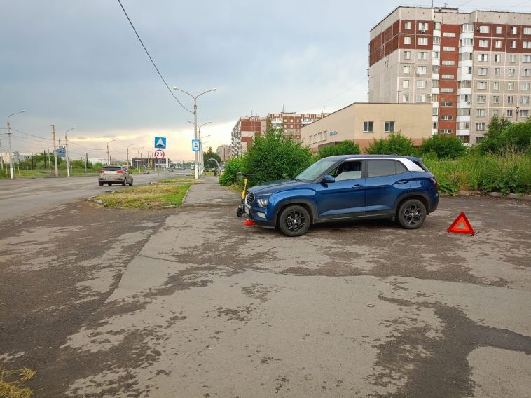 В Магнитогорске сбили подростка на самокате