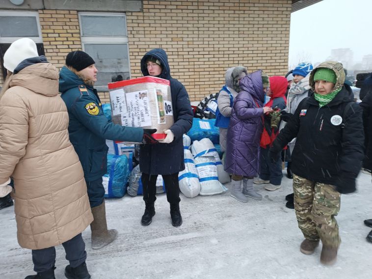 Магнитогорцы отправили три фуры с гуманитарным грузом защитникам Отечества