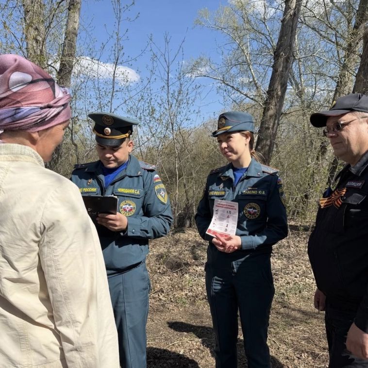 Полицейские Магнитогорска совместно с коллегами из МЧС проводят профилактические мероприятия с жителями города по пожарной безопасности