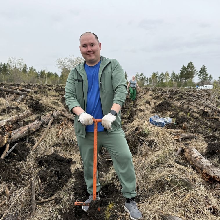 Сотрудники Магнитогорского гарнизона полиции приняли участие в Федеральном проекте «Зелёный пояс России»