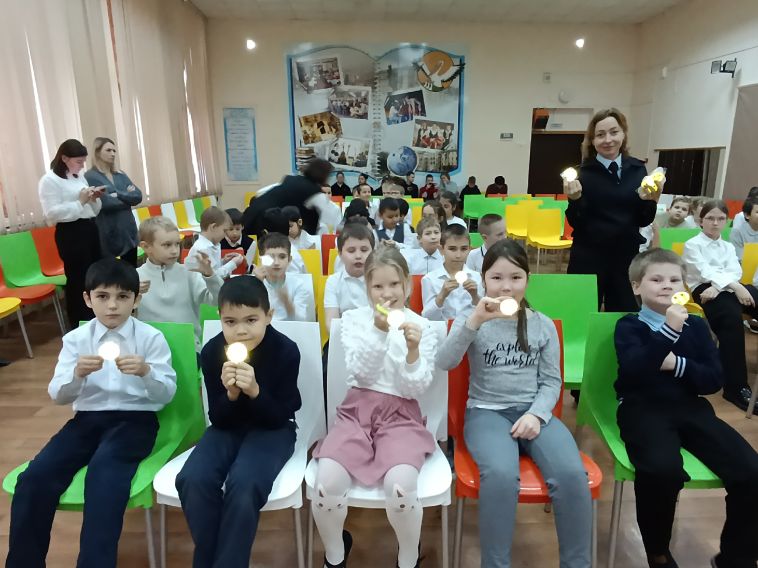 Стань заметен на дороге! - в Магнитогорске продолжается областная акция