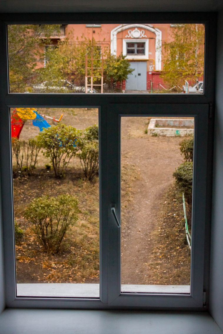 Жителя Уфы, выбросившего свою дочь из окна, признали невменяемым