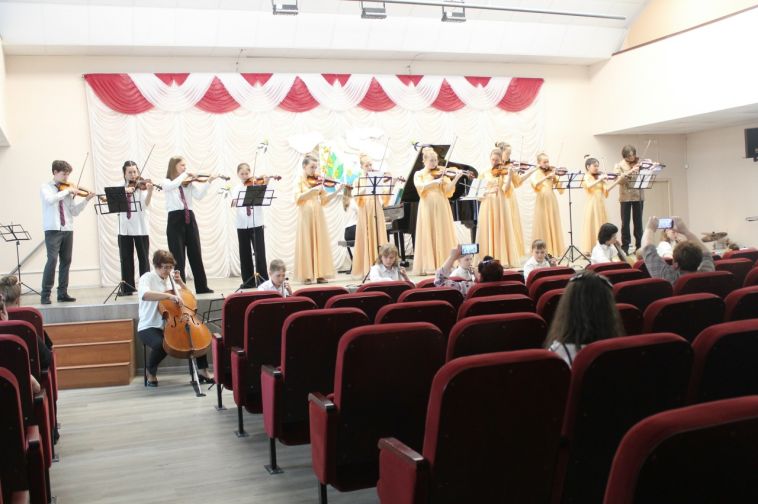 В Детской школе искусств №1 состоялся VIII Зональный фестиваль ансамблевой музыки «Играем вместе»