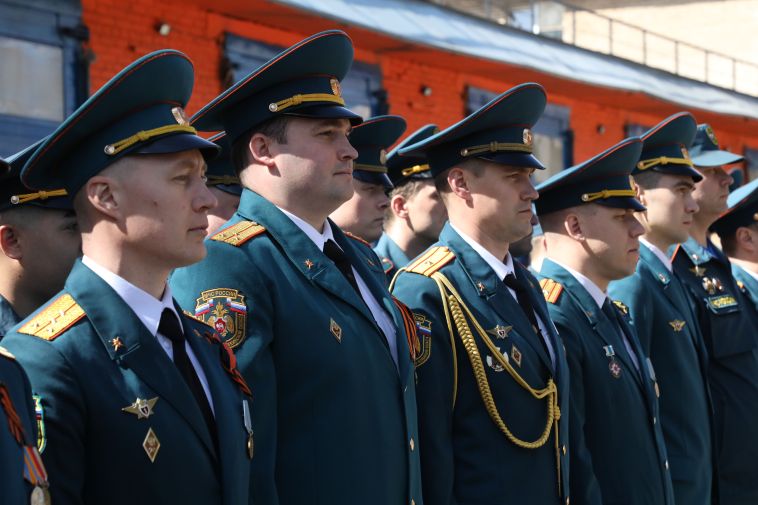 На базе пожарно-спасательной части №25 в Магнитогорске прошло торжественное мероприятие, посвящённое Дню пожарной охраны