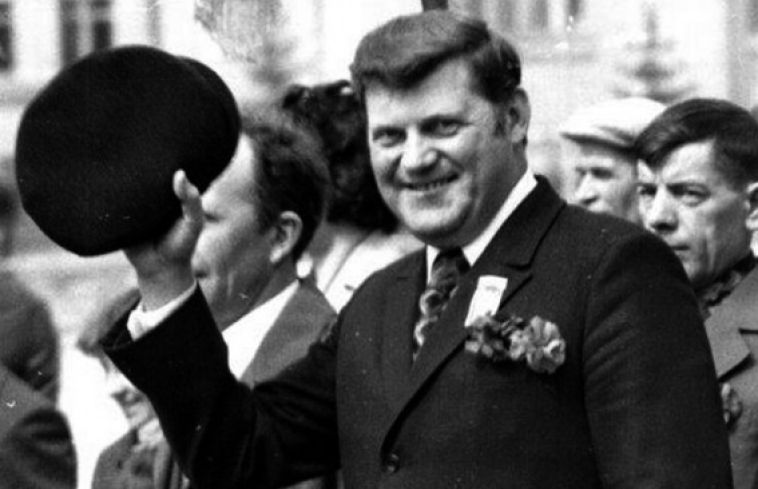 18 сентября исполняется 92 года со дня рождения Ивана Харитоновича Ромазана — выдающегося советского инженера‑металлурга, Героя Социалистического Труда, директора Магнитогорского металлургического комбината