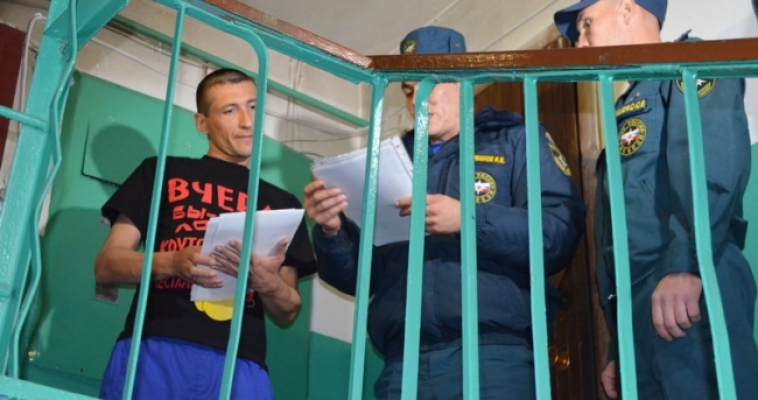 Предотвратить пожары. Огнеборцы навестили горожан