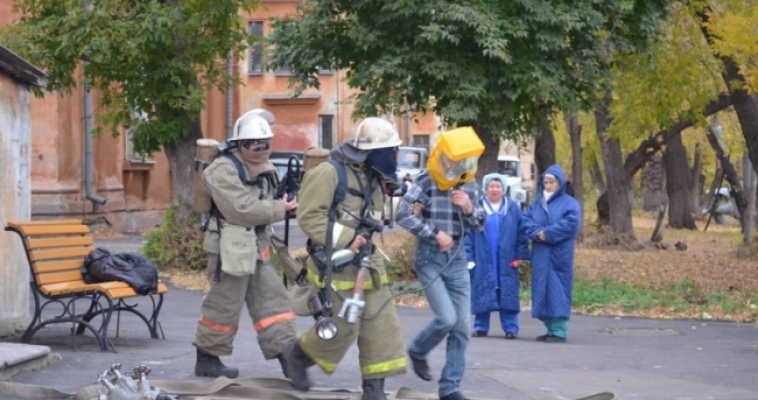 Пожарные приехали через 2 минуты после звонка