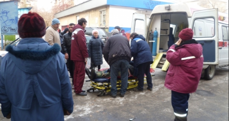 Уже третий за последнюю неделю. В Магнитогорске мужчина умер на улице