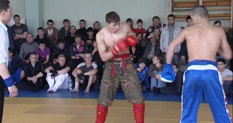 Зрелищность спортивного поединка и традиционные формы русского боя