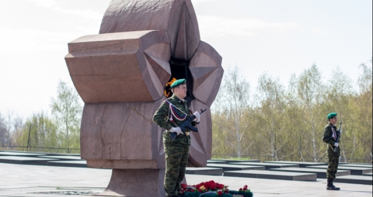 Поздравление губернатора Челябинской области с Днём Победы
