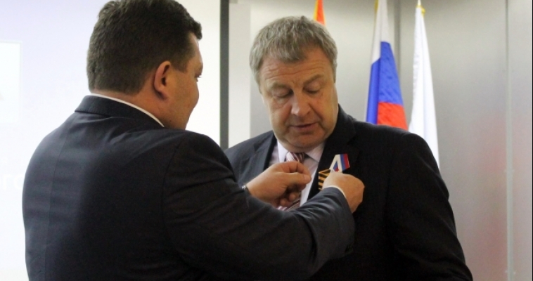 Виталий Бахметьев получил знак «За особые заслуги» второй степени