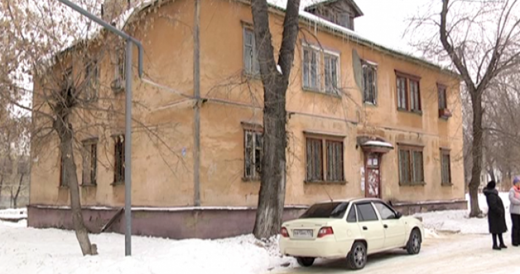 На Южном Урале на подростка упал кирпич из стены ветхо-аварийного дома