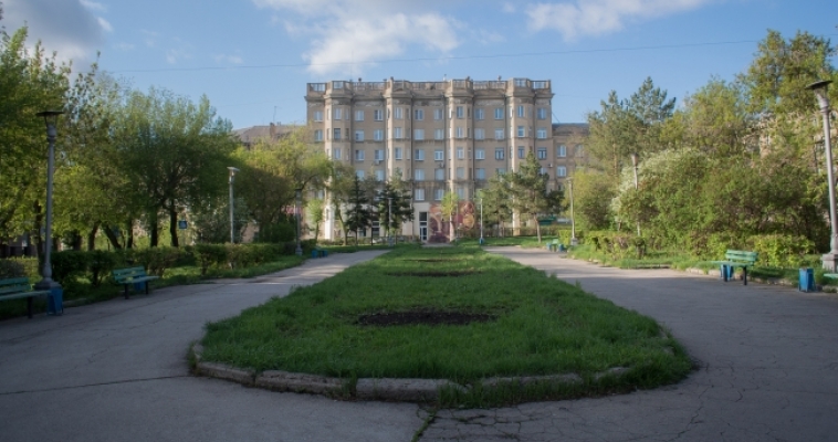 Виталий Бахметьев раздает парки и скверы бизнесу для благоустройства