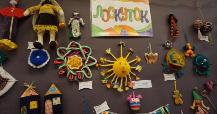 Кофейная аппликация и плетение на вилках на фестивале «Соцветие дружное Урала»