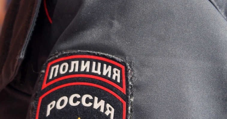 В Башкирии депутат облил участкового бензином и попытался сжечь