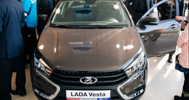 В автоцентре «Сильвер-Авто» прошла официальная презентация LADA Vesta 