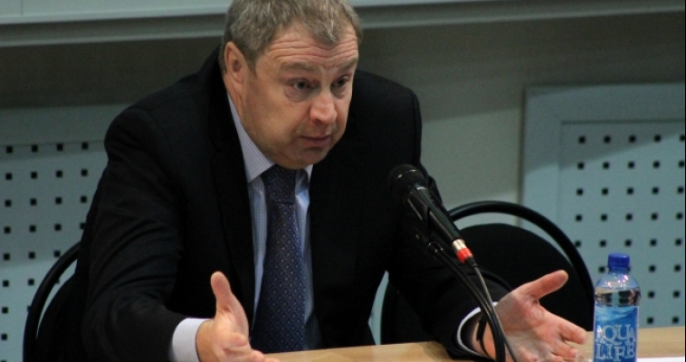 Закон вышел, а исполнения нет: глава города недоволен работой транспортного управления