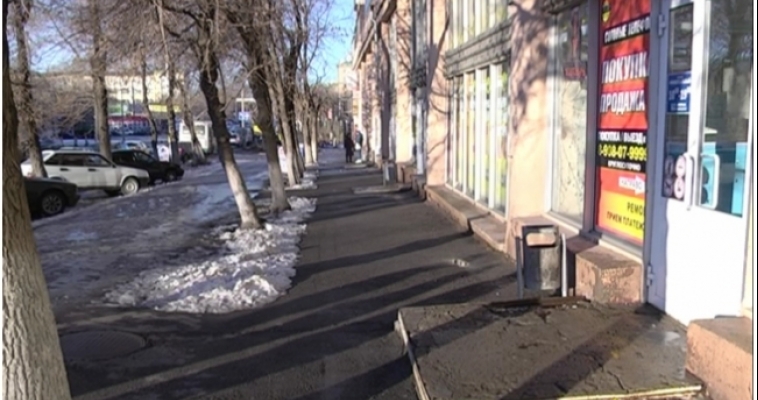 В продуктовом магазине на левом берегу произошел пожар