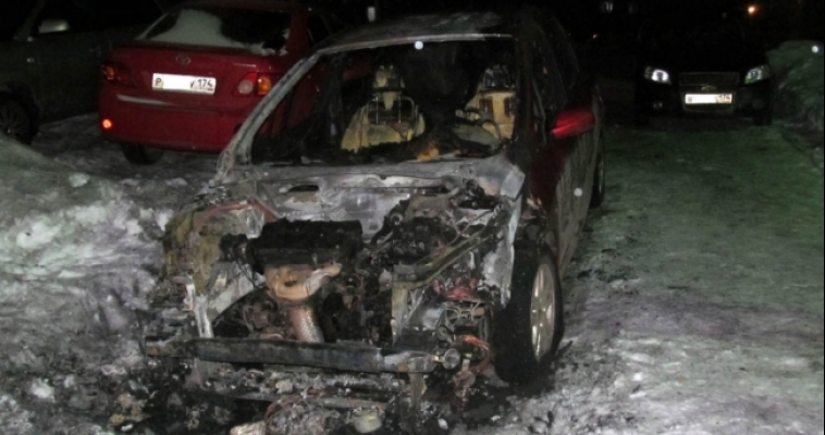 Автомобиль, сгоревший ночью, поджёг бывший муж