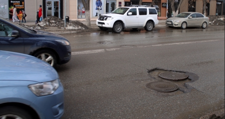 В городе отремонтировано почти 6,5 тысяч квадратных метров дорог