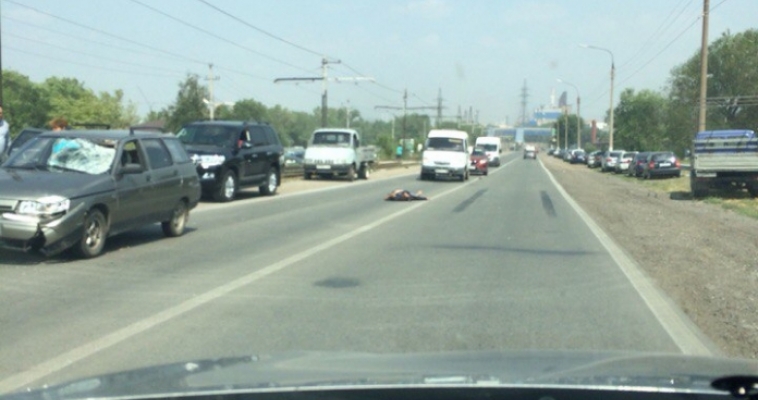 На улице Зеленцова сбили мужчину. ДТП произошло между проходными комбината
