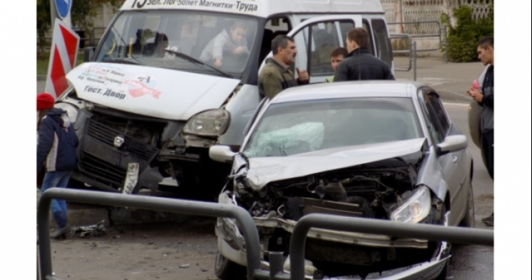 В ДТП на улице Суворова пострадали двое, в том числе двухлетний ребёнок