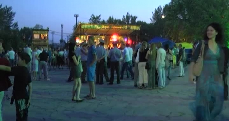 Да жгли у дверей золотые костры… 