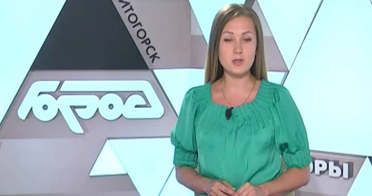 ЛАТАЮТ ЯМЫ ВО ДВОРАХ