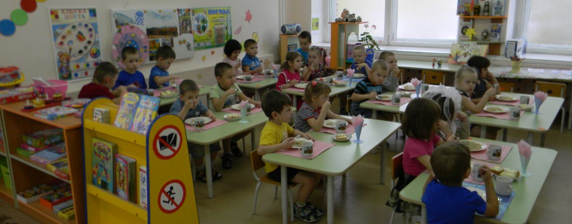 Овсянка для взрослых. Родителей приглашают снять пробу с детских завтраков и обедов