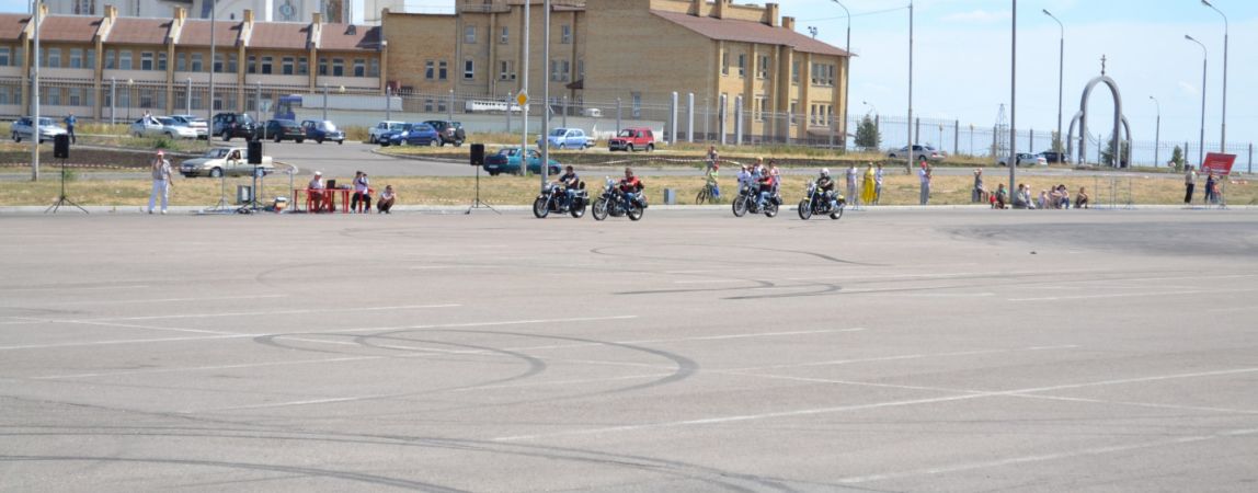 Средний возраст мотоциклов в России 26 лет